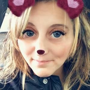 Meet your Posher, Kendra